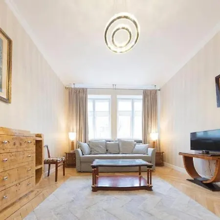 Golden Apartment-central Location-n41a *